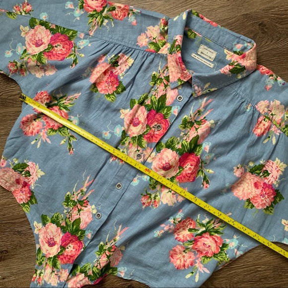 Awesome Floral Cropped Blouse!! - Picture 8 of 11